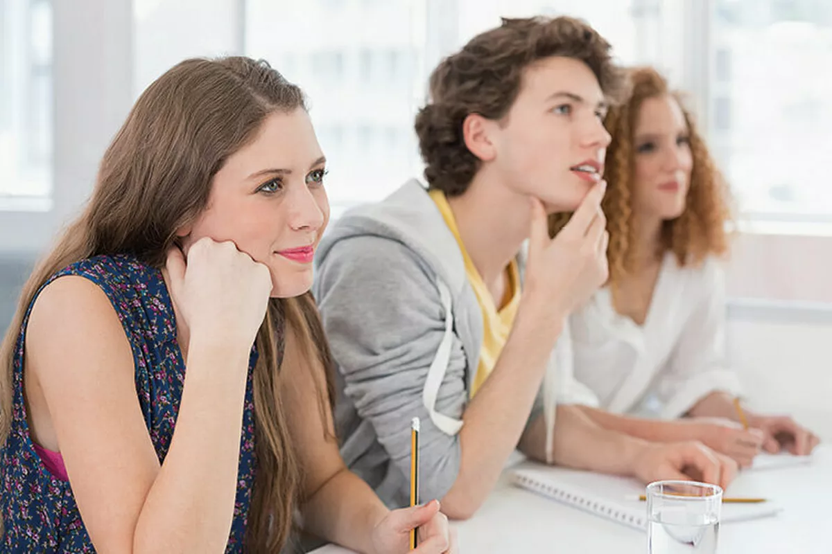 Kaufmännische*r Assistent*in Fachrichtung Fremdsprachensekretariat inklusive Fachhochschulreife