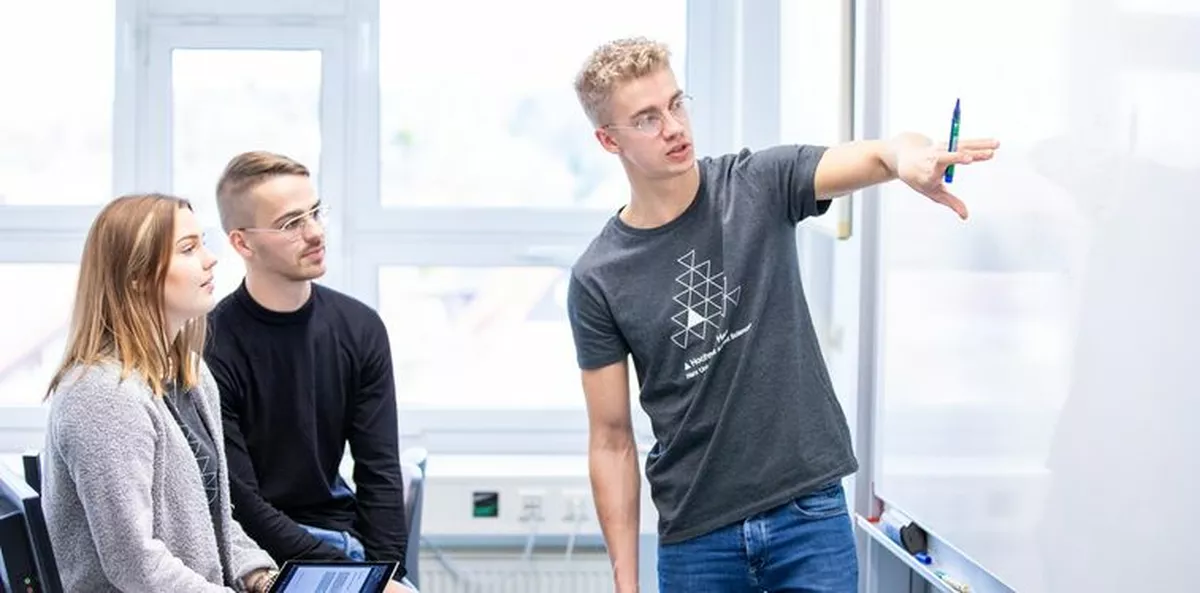 Wirtschaftsinformatik (B.Sc.) (m/w/d) - duales Studium