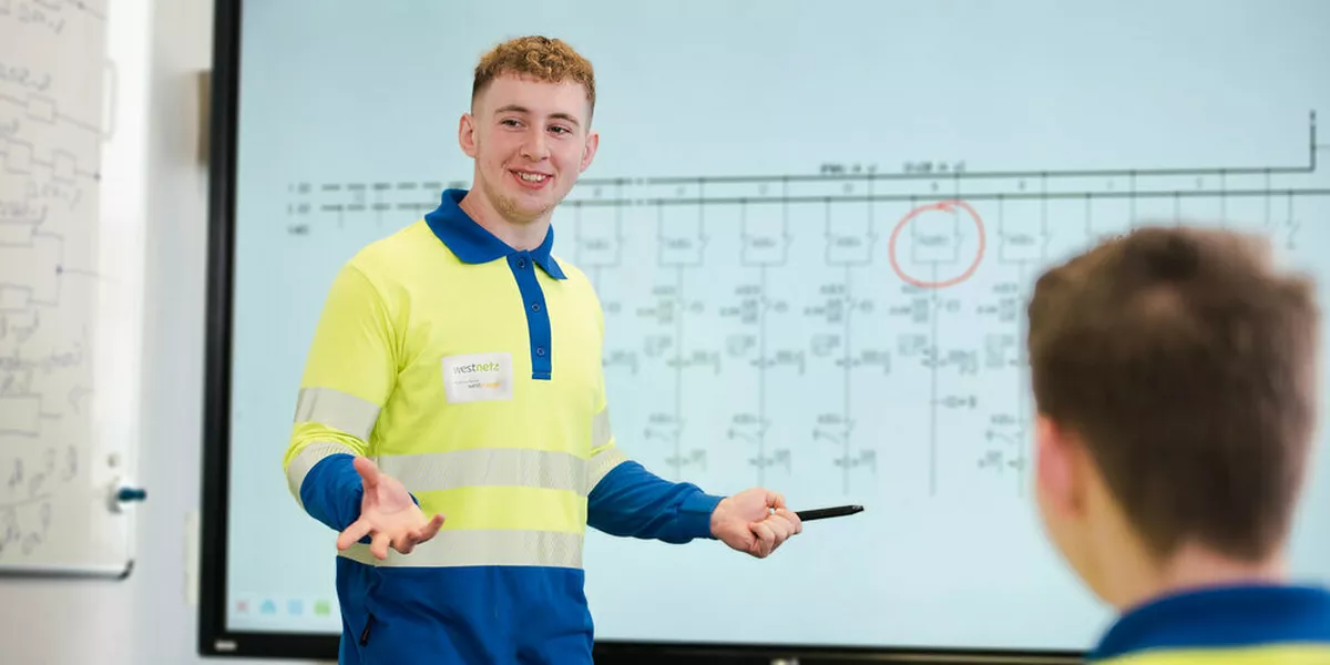 Duales Studium Elektrotechnik - Bachelor of Engineering (2027)