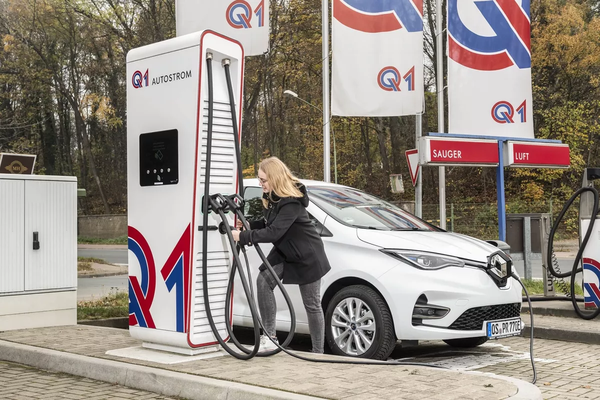 Mitarbeiterin der Q1 Energie AG