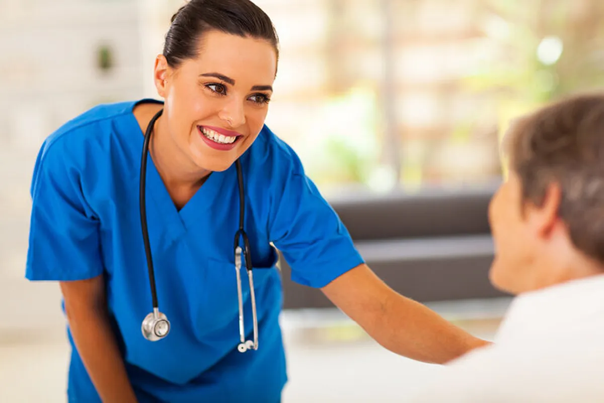 Krankenpflegehelfer*in - staatlich geprüft