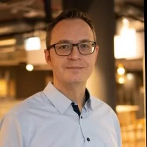 Herr Marco Linseisen