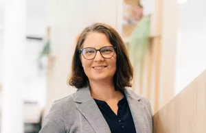 Frau Claudia Poltmann