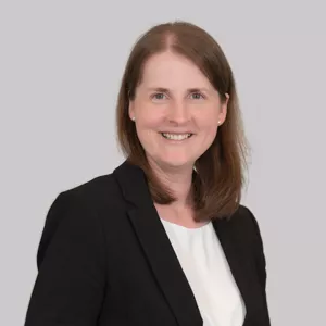 Frau Kathrin Hanker