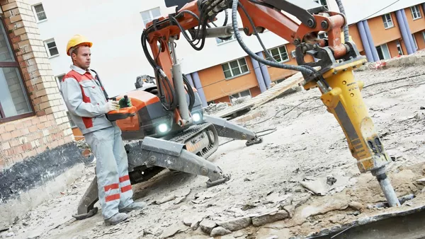 Bauwerksmechaniker/in für Abbruch und Betontrenntechnik