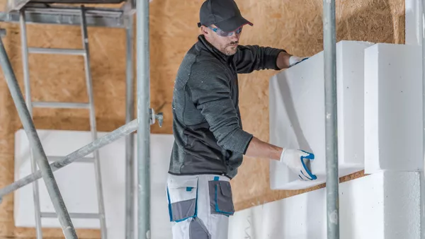 Isolierfacharbeiter / Isolierfacharbeiterin