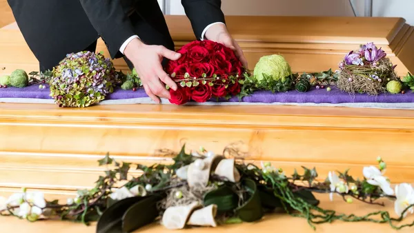 Bestattungsfachkraft