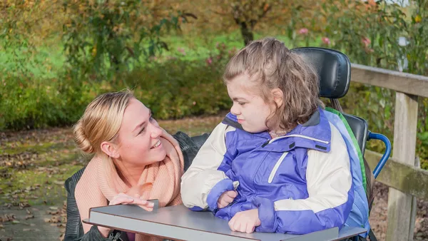 Fachkraft für Haushaltsführung und ambulante Betreuung