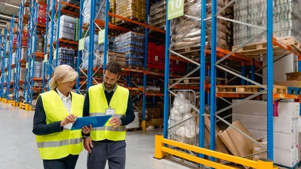 Fachkraft für Logistik