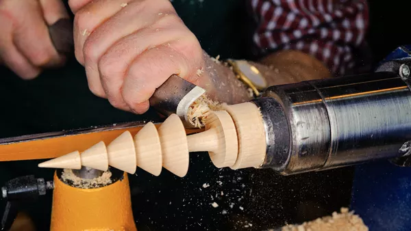 Drechsler / Drechslerin