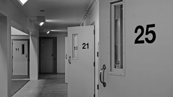 Beamter im mittleren Justizvollzugsdienst