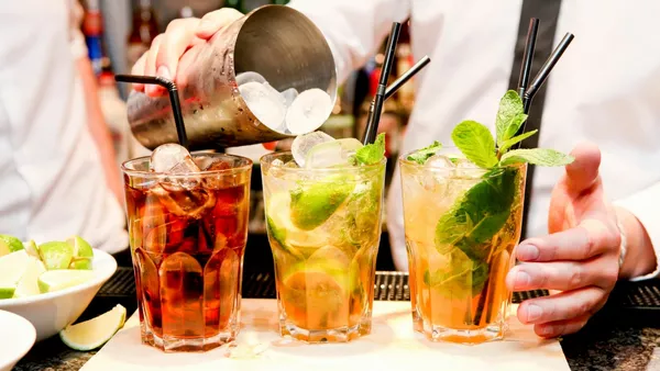 Barkeeper / Barkeeperin