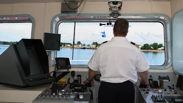 Binnenschifffahrtskapitän