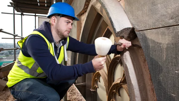 Steinmetz, Steinbildhauer / Scalpellina, Scultore in marmo