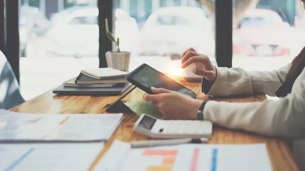 BWL - Digital Commerce Management