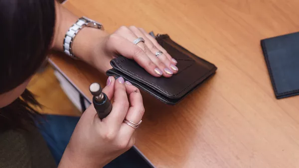 Polsterer / Polsterin