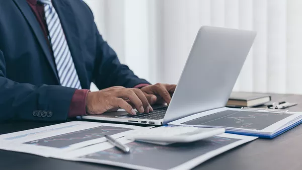 Kaufmann / Kauffrau für Groß- und Außenhandelsmanagement