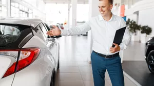 Automobilkaufmann / Automobilkauffrau