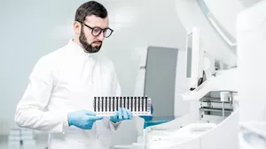 Medizinischer Technologe für Laboratoriumsanalytik