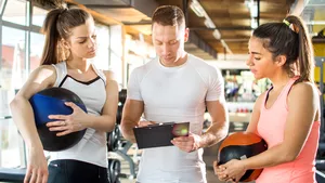 Fachberater für Servicemanagement bei der Arbeit