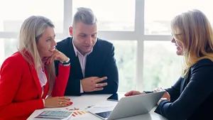 Finanzberater / Finanzberaterin