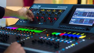 Musicdesigner bei der Arbeit.