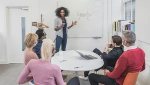 Marketingmanager bei der Arbeit