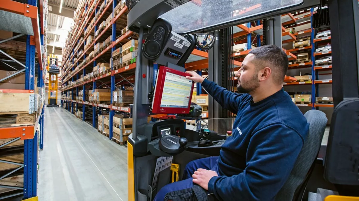 Fachkraft für Lagerlogistik