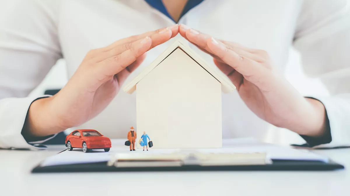 Kaufmann für Versicherungen und Finanzen