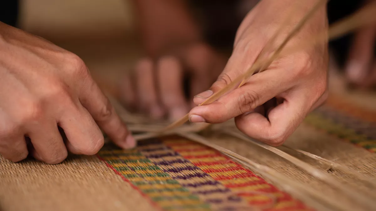 Flechtwerke gibt es in unzähligen Variationen.