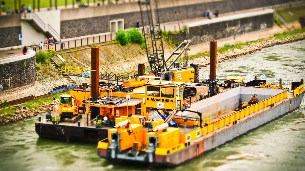 Wasserbauer sorgen dafür, dass Wasserwege zu befahren sind