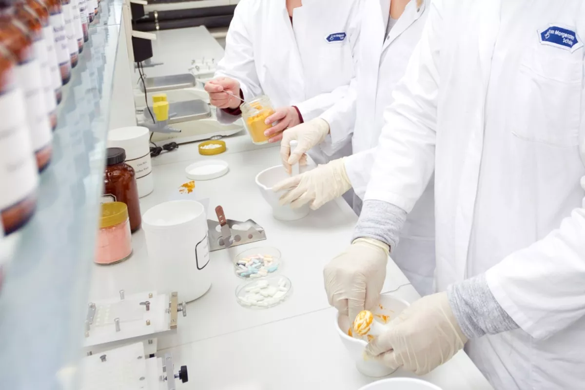 Dr. von Morgenstern Schulen, PTA-Ausbildung