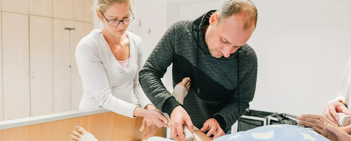 Ausbildung zum/zur Pflegefachmann/Pflegefachfrau (m/w/d)