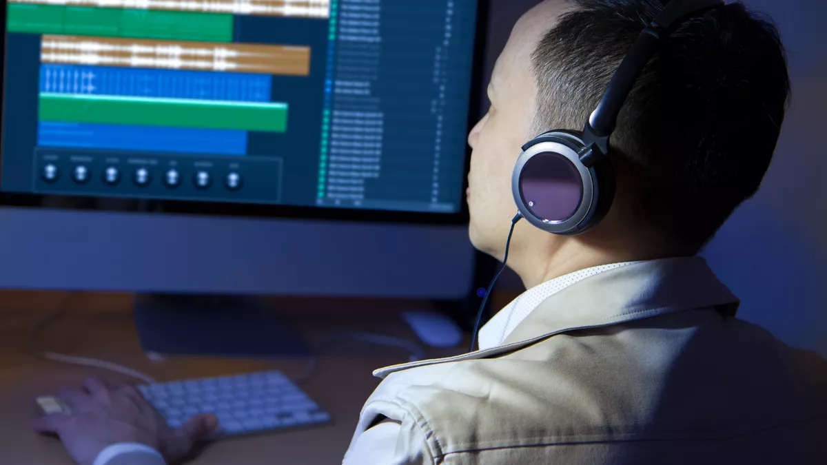 Interactive Audio Designer bei der Arbeit