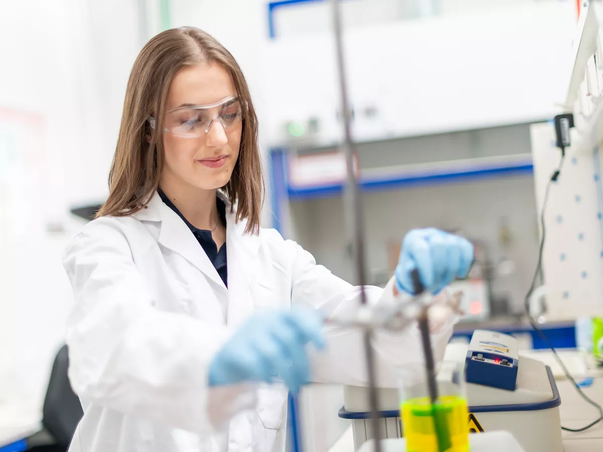 Duales Studium Chemieingenieurwesen (Bachelor of Engineering) (w/m/d)