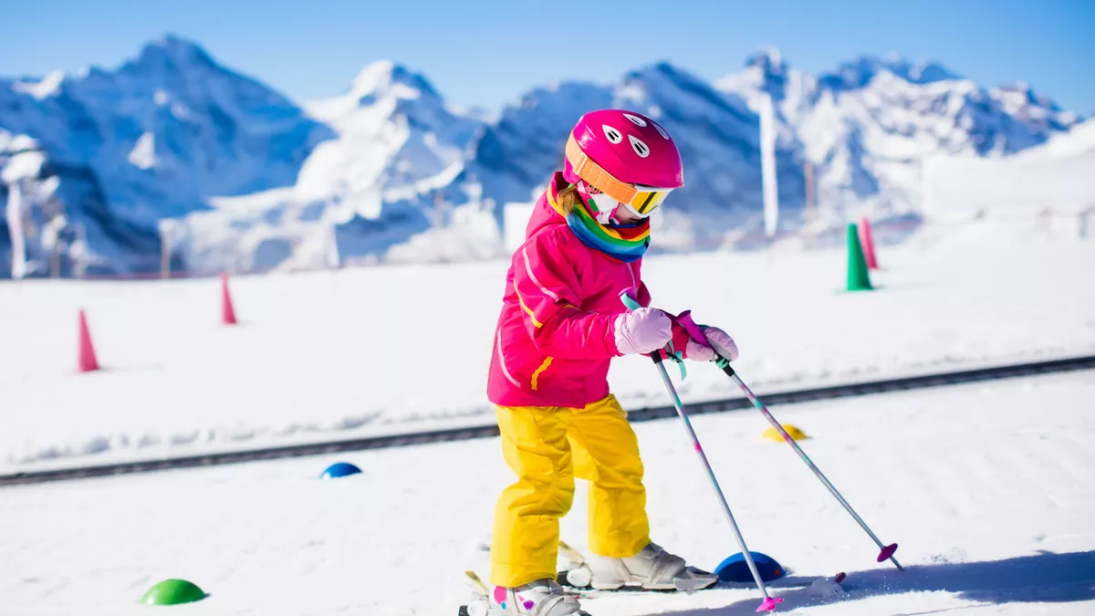 Child in ski school