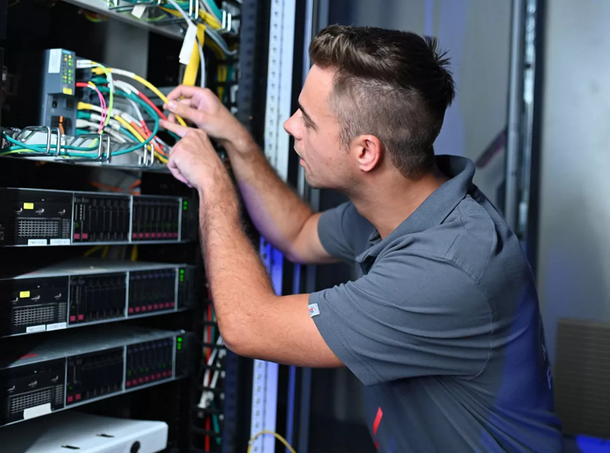 Ausbildung zum Elektroniker für Betriebstechnik (m/w/d)