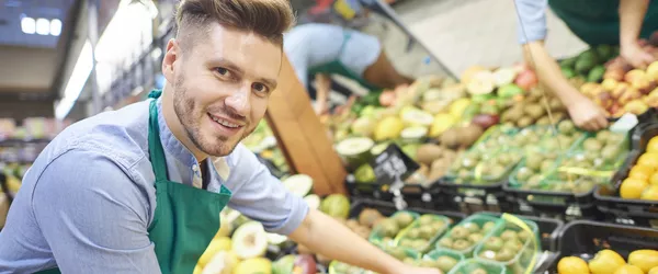 Dein Hobby zum Beruf machen – mit einer Ausbildung im Handel
