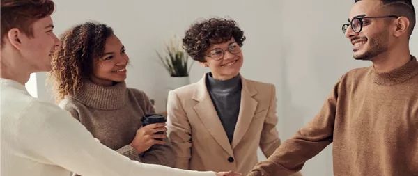 5 Kriterien: Darauf solltest du bei Ausbildungsbetrieben achten