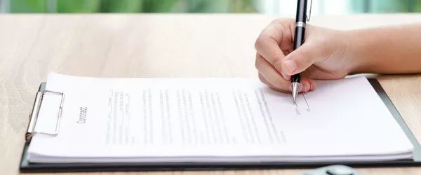 Historischer Rückgang der Zahl neuer Ausbildungsverträge im Jahr 2020