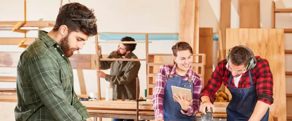 Dauerhaft glücklich sein im Beruf? Mit diesen Tipps ganz einfach