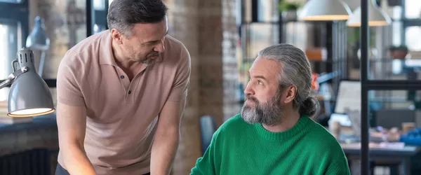 Senior Azubis: Ältere Menschen als Nachwuchskräfte gewinnen