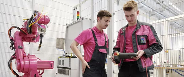 Friedhelm Loh Group erhält Ausbildungs-Gütesiegel