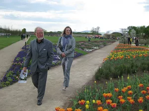 Logo üngling GaLa-Bau GmbH Garten- und Landschaftsbau Sportstättenbau