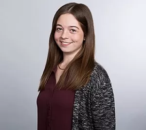 Katharina, Kauffrau für Versicherungen und Finanzen