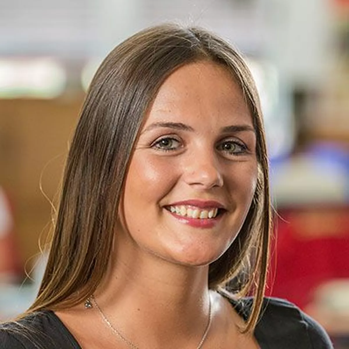 Anna-Lisa Pütz - Mitarbeiterin der Emons Spedition GmbH