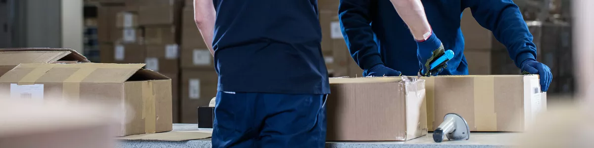 Wir lagern und packen