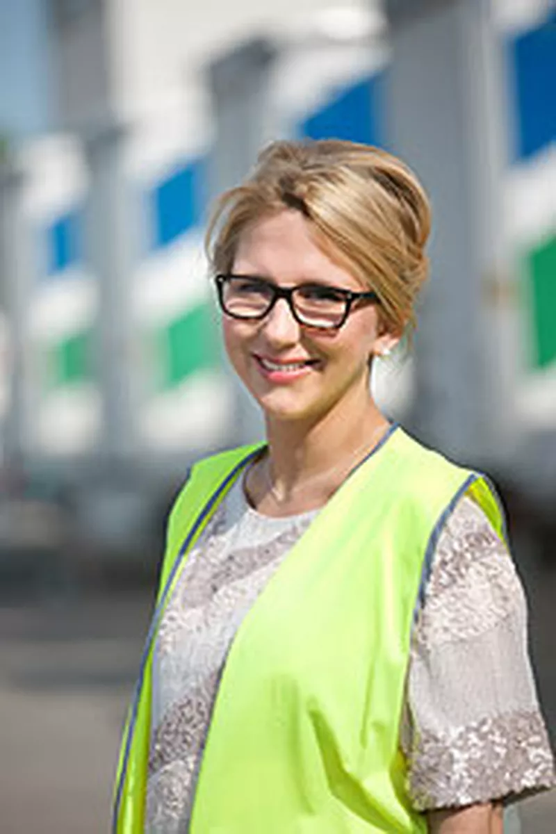 Azubi_Bericht_2015_Kaufmann_Spedition_Logistikdienstleistung_Pia_190-285px