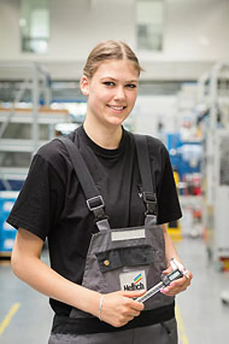 Azubi_Bericht_2015_Verfahrensmechaniker_Kunststoff_Anna_190-285px