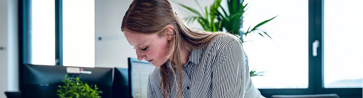 2022/03/glass-bau_ausbildung-bauzeichner_header.jpg